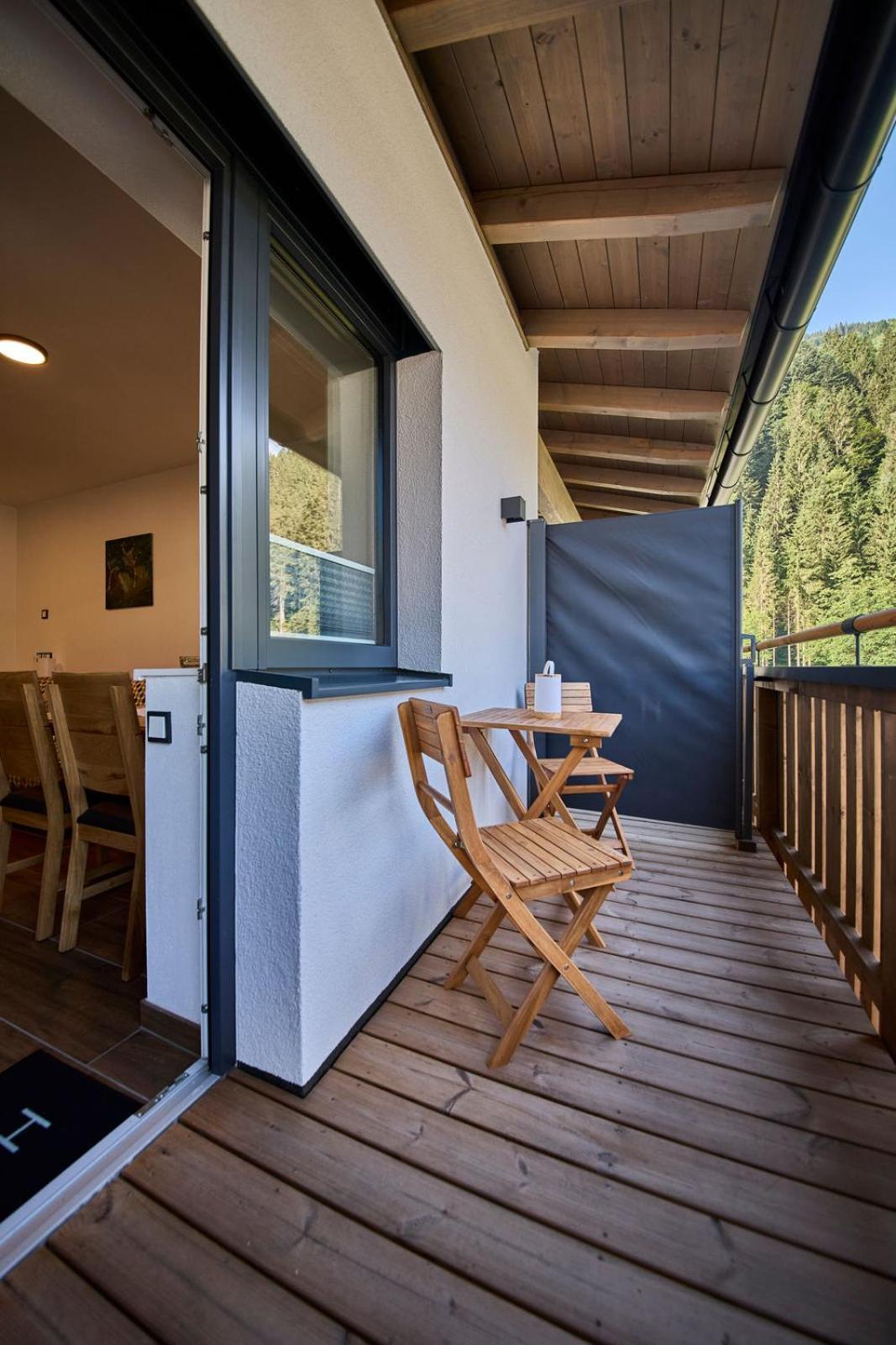 Haus Joan - Apartments Saalbach-Hinterglemm Ngoại thất bức ảnh