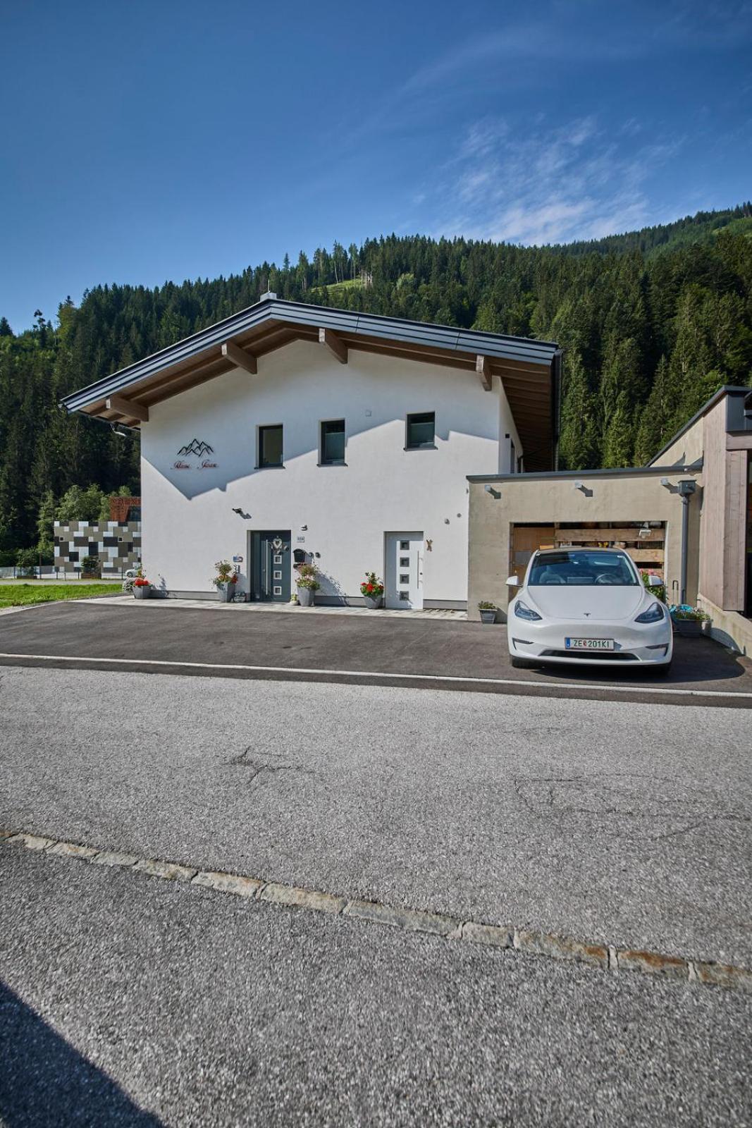 Haus Joan - Apartments Saalbach-Hinterglemm Ngoại thất bức ảnh