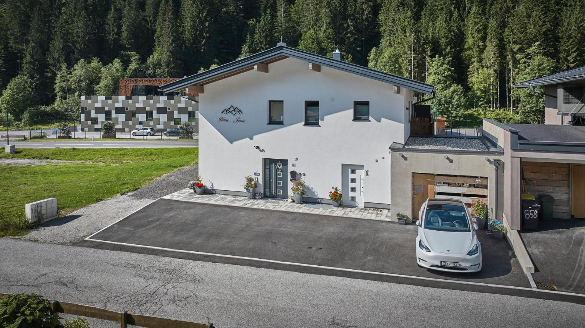 Haus Joan - Apartments Saalbach-Hinterglemm Ngoại thất bức ảnh